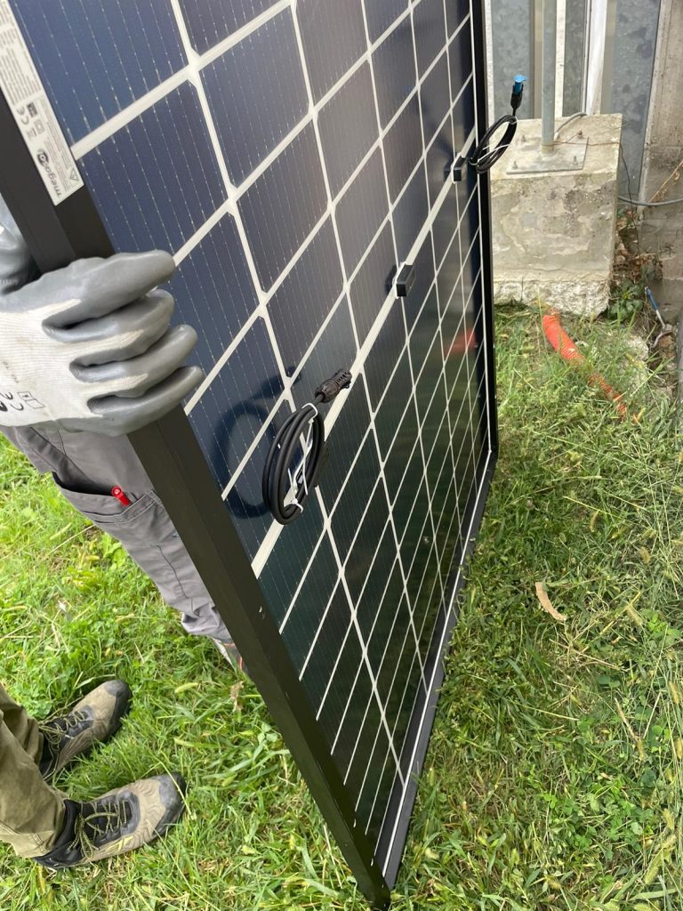 Pannello SENEC.Solar M430 bifacciale